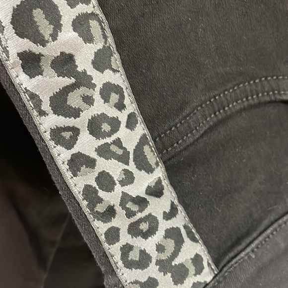 Joe’s Jeans Charlie Flawless . New with Tags . High rise Skinny Ankle jeans - Picture 2 of 8